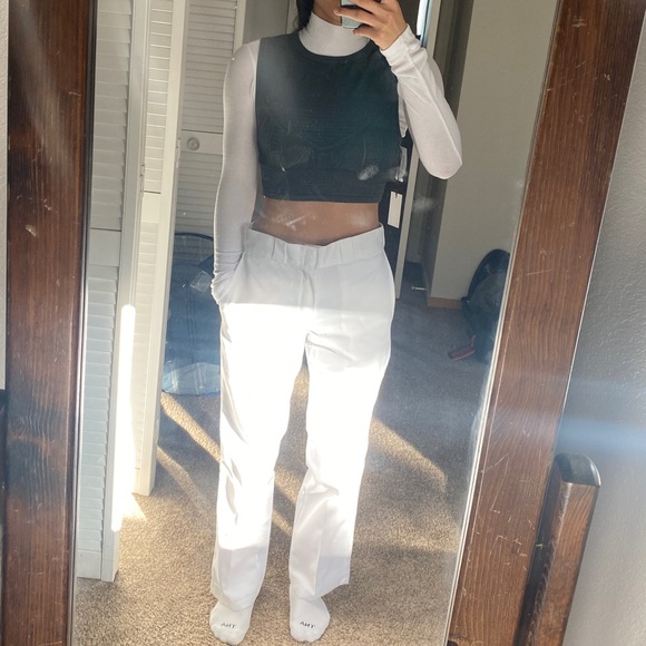 Aritzia POINTELLE CROPPED TANK babaton - Picture 3 of 10